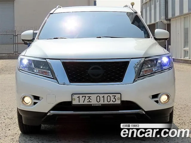 Nissan Pathfinder 2016
