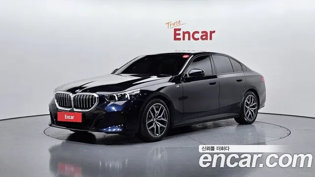 BMW 5-Series 2025