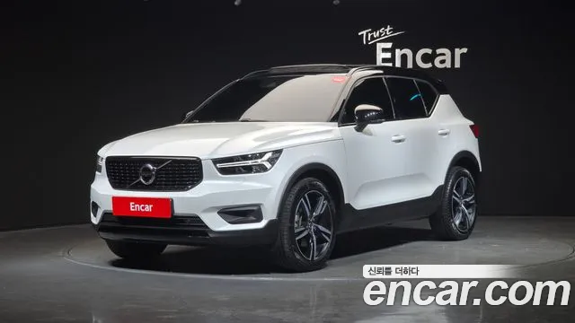 Volvo XC40 2021