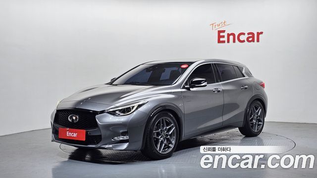 Infiniti Q30 2017
