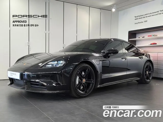 Porsche Taycan 2025