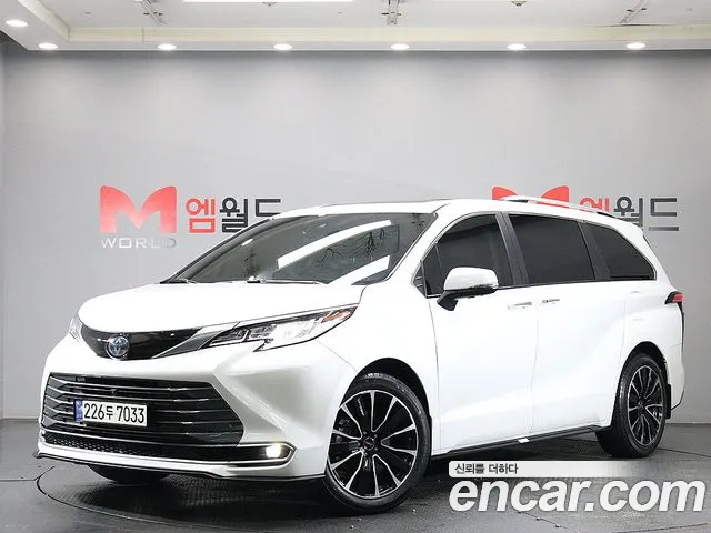 Toyota Sienna 2023