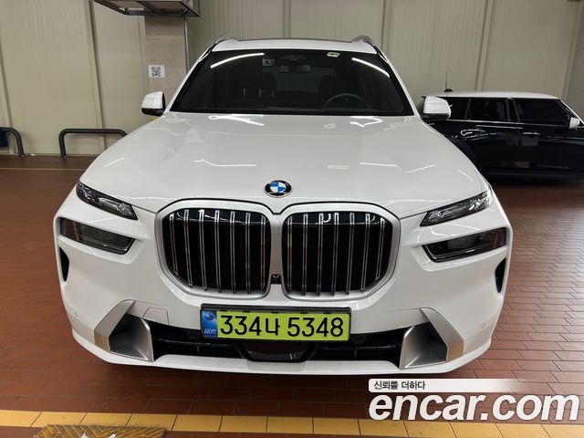 BMW X7 2025
