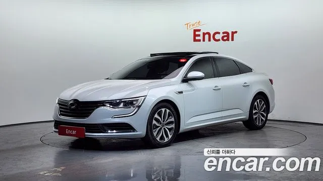 Renault SM6 2016