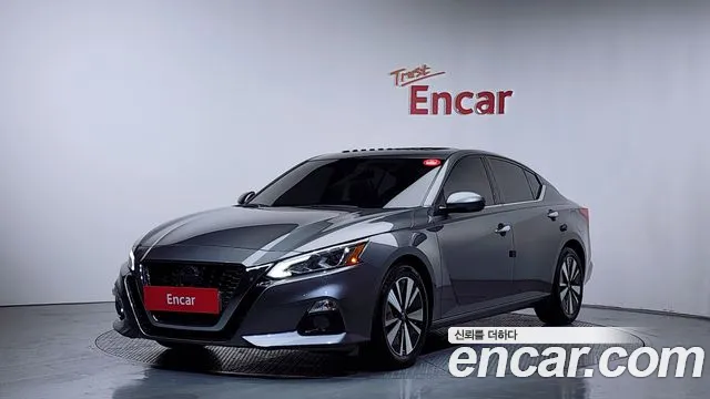 Nissan Altima 2019