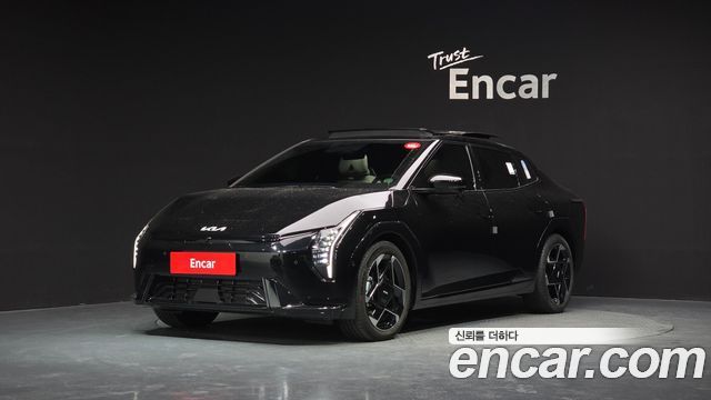 Kia EV4 2025