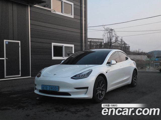 Tesla Model 3 2020