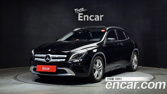 Mercedes-Benz GLA-Class 2016
