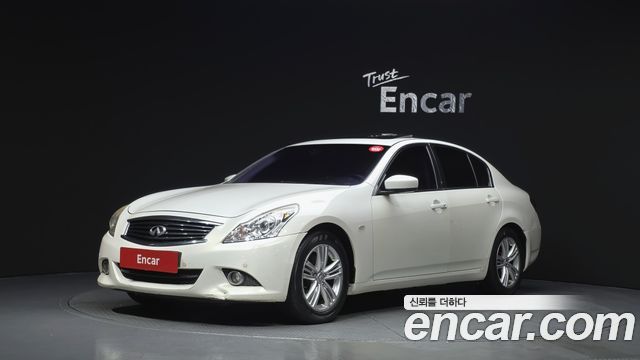 Infiniti G 2012