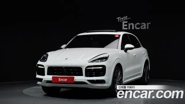 Porsche Cayenne 2021