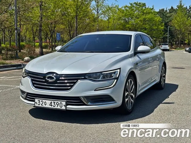 Renault SM6 2016