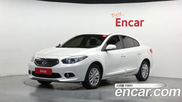Renault SM3 2012