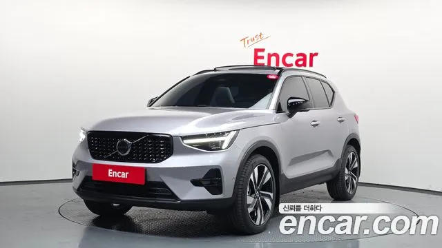 Volvo XC40 2026