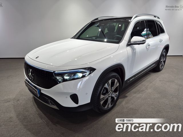 Mercedes-Benz EQB 2025