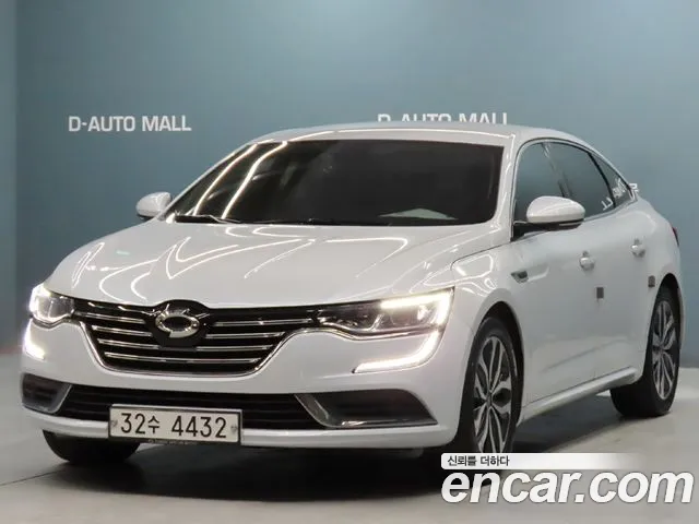 Renault SM6 2016
