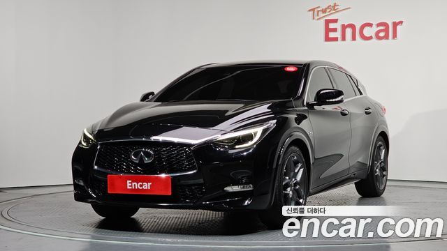 Infiniti Q30 2017