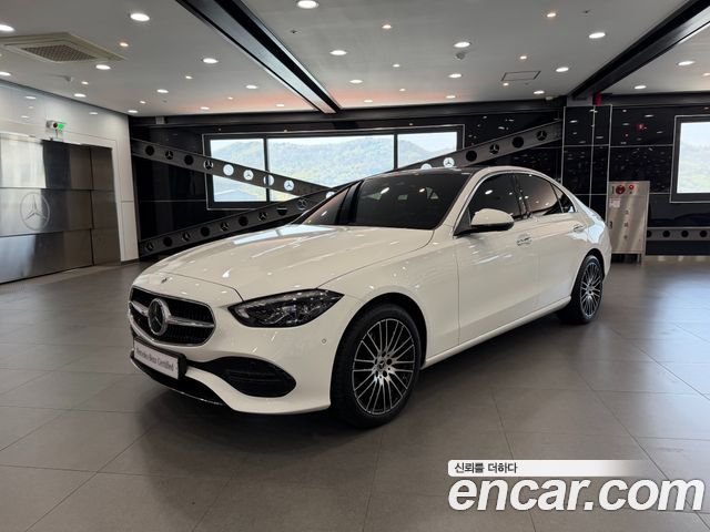 Mercedes-Benz C-Class 2024