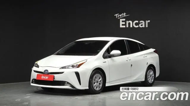 Toyota Prius 2021