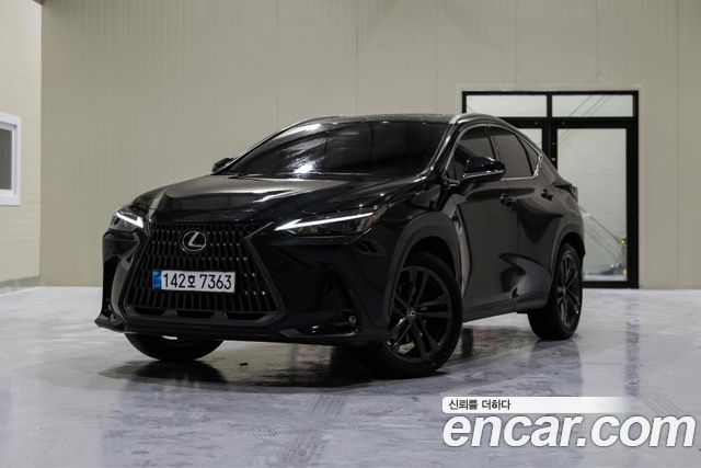 Lexus NX 2025