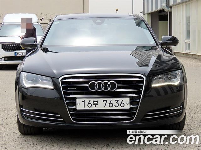 Audi A8 2011