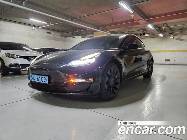 Tesla Model 3 2022