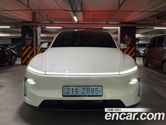 Tesla Model Y 2026