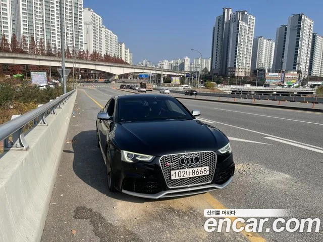 Audi RS5 2013