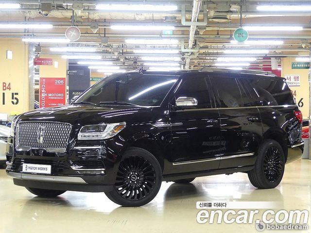Lincoln Navigator 2021
