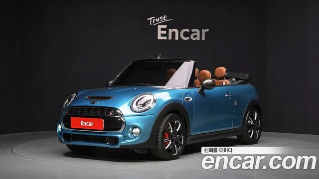 MINI Cooper Convertible 2016