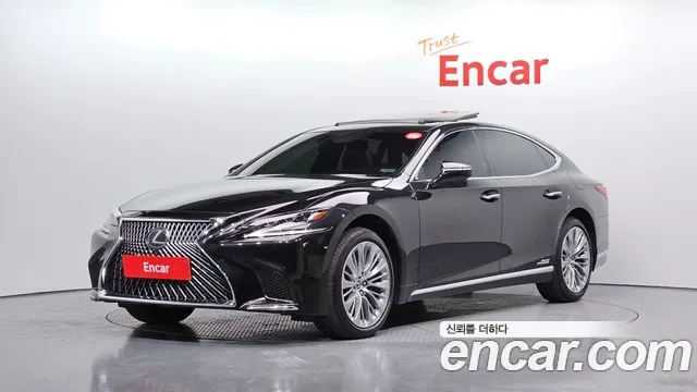 Lexus LS 2019
