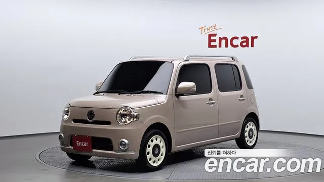 Daihatsu Mira 2011