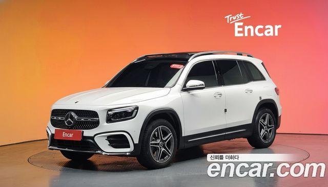 Mercedes-Benz GLB-Class 2024