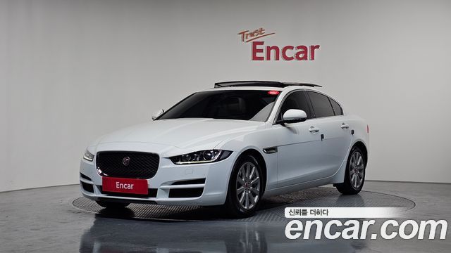 Jaguar XE 2018