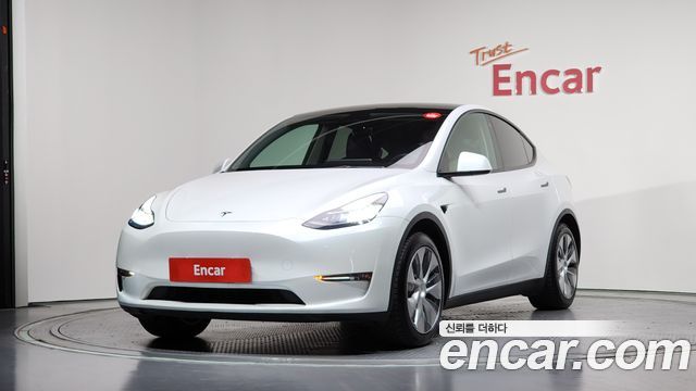 Tesla Model Y 2021
