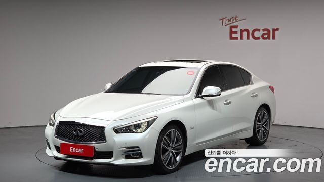 Infiniti Q50 2015