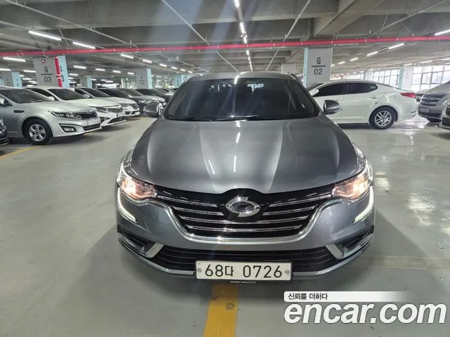 Renault SM6 2016