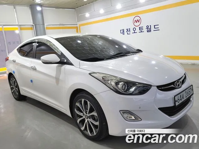 Hyundai Avante 2013