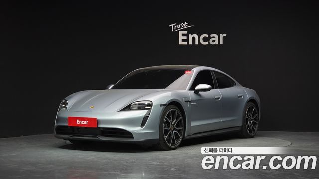 Porsche Taycan 2023