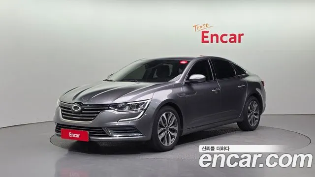 Renault SM6 2016