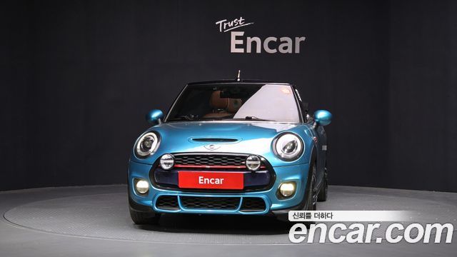 MINI Cooper Convertible 2017