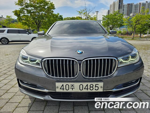BMW 7-Series 2016