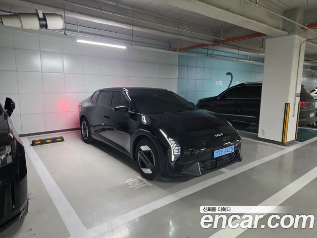 Kia EV4 2025