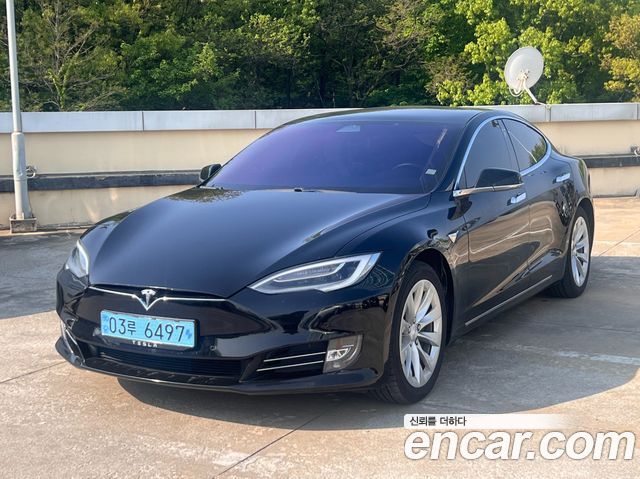 Tesla Model S 2020