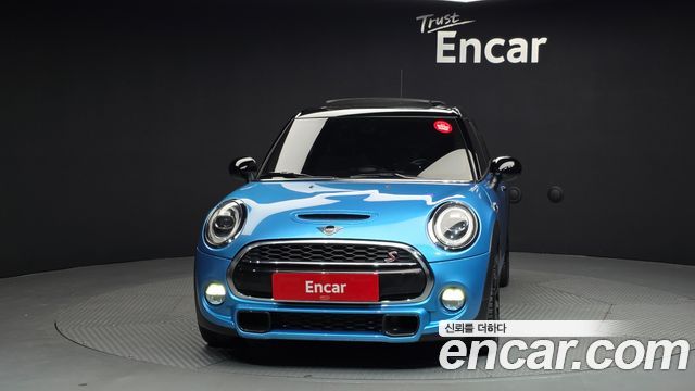 MINI Cooper 2018
