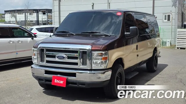 Ford E-Series 2012