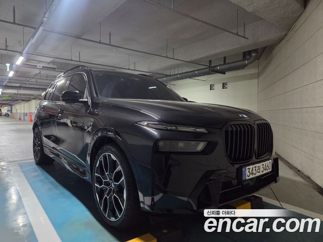 BMW X7 2025