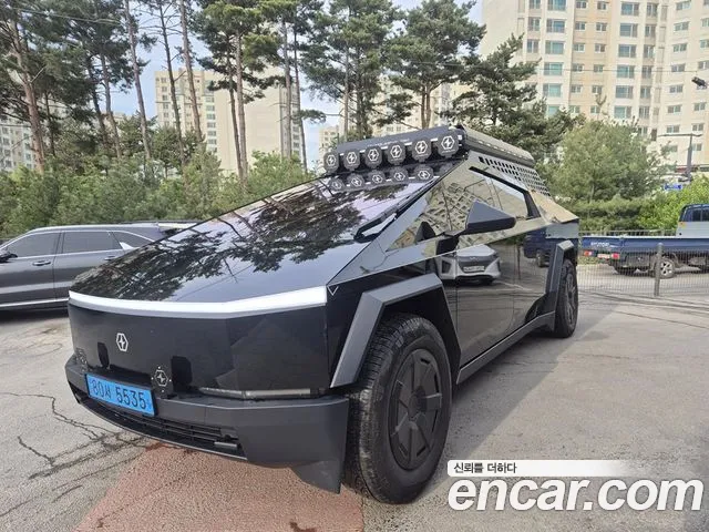 Tesla Cybertruck 2024