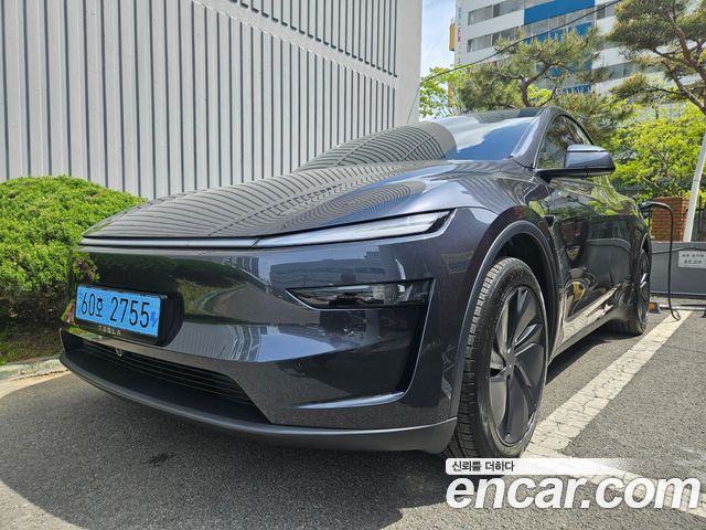 Tesla Model Y 2026
