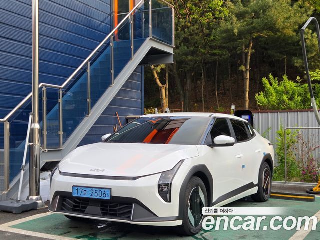 Kia EV4 2026