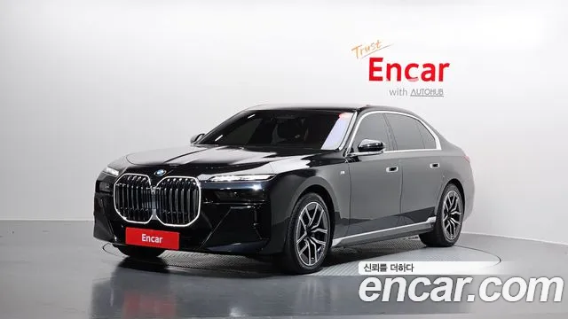 BMW 7-Series 2025